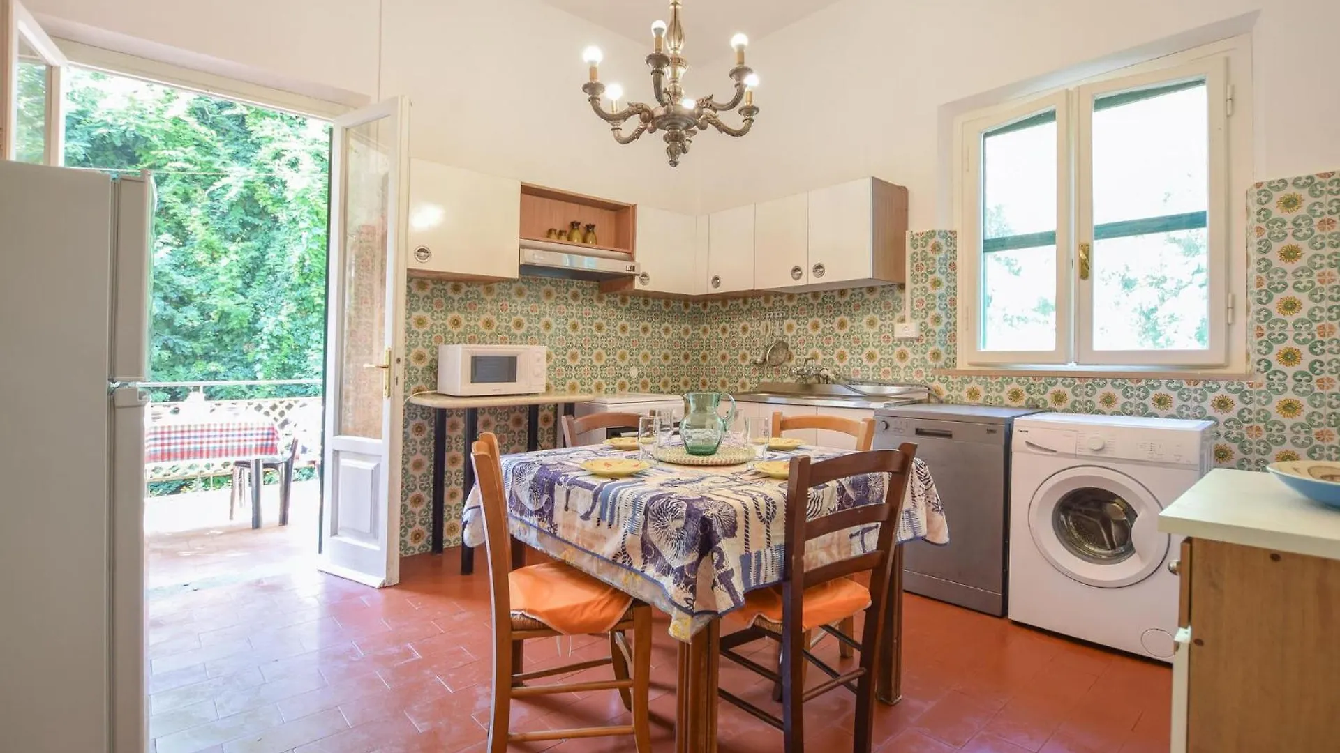Nice Apartment In Camaiore With Kitchen
