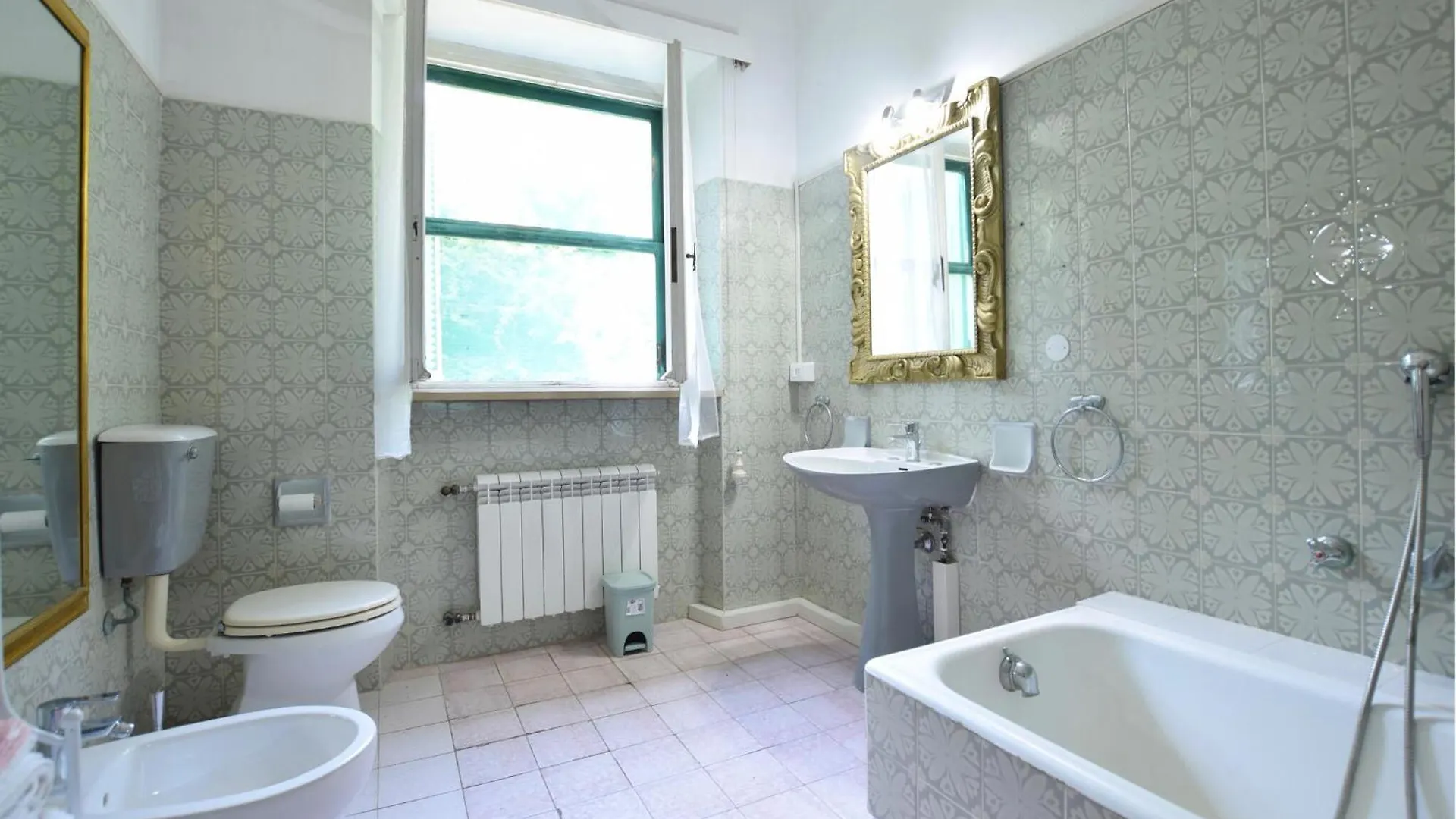 Nice Apartment In Camaiore With Kitchen