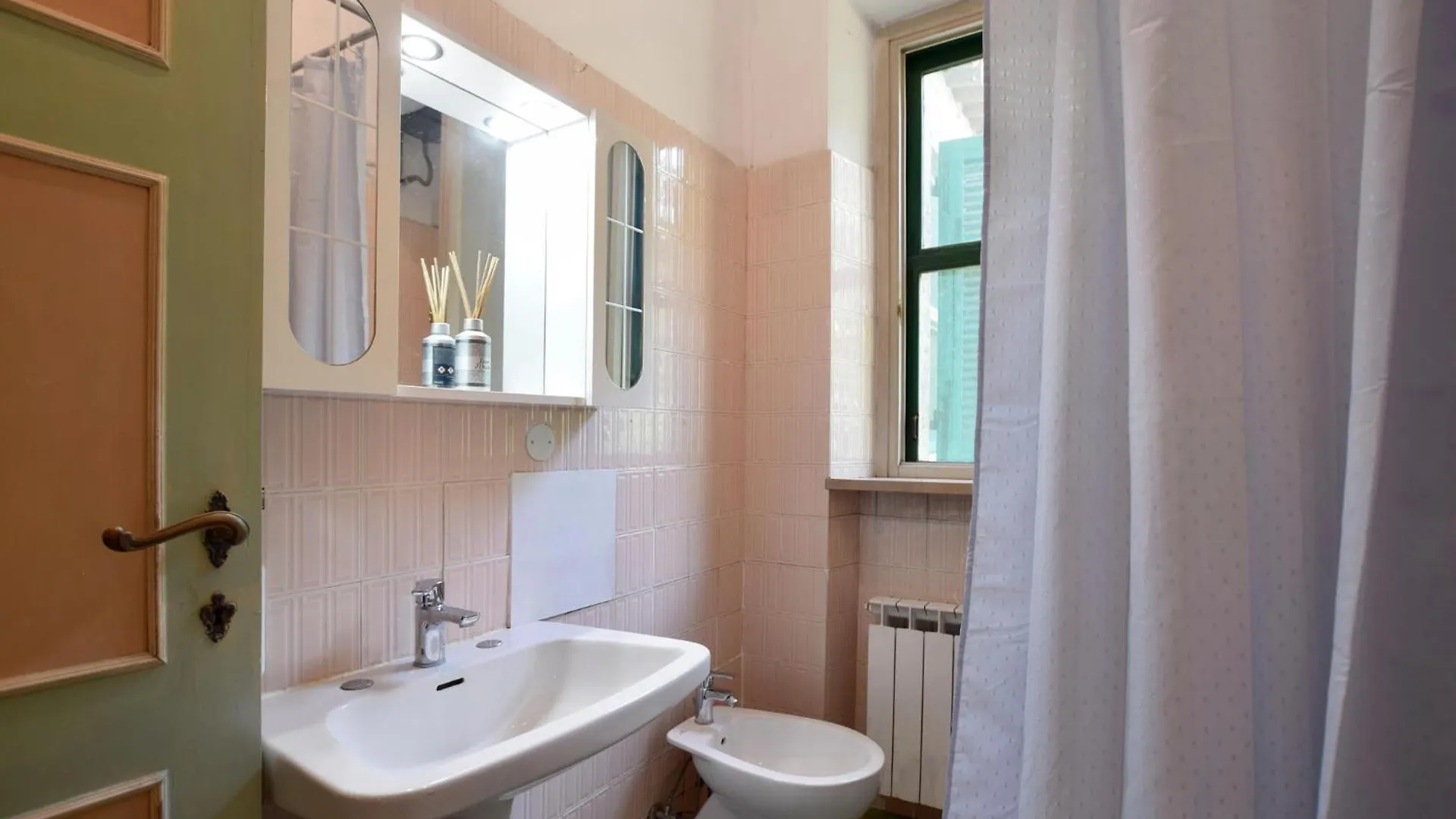 Nice Apartment In Camaiore With Kitchen