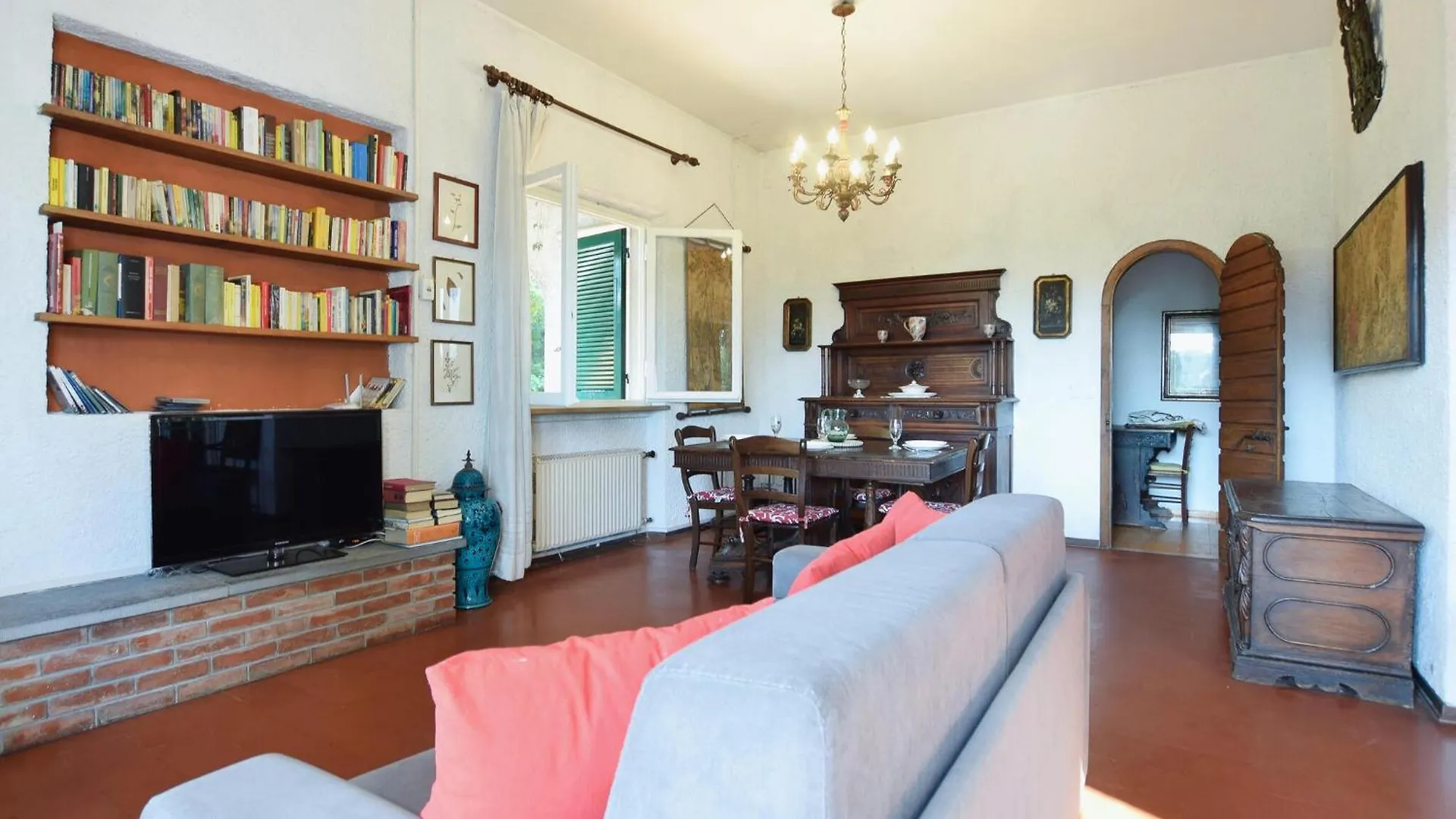 Nice Apartment In Camaiore With Kitchen 0*,  Italië